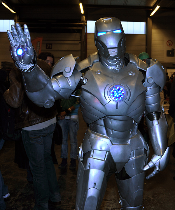 F.A.C.T.S. 2010 — Iron Man salue ses fans