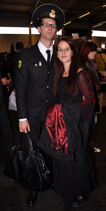 F.A.C.T.S. 2010 — Couple où l'homme porte un uniforme de pilote